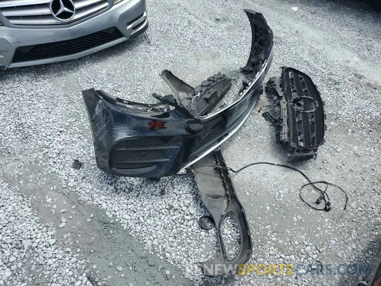 12 fotografías del automóvil dañado WDDZF6JB3KA515912 MERCEDES-BENZ E-CLASS 2019