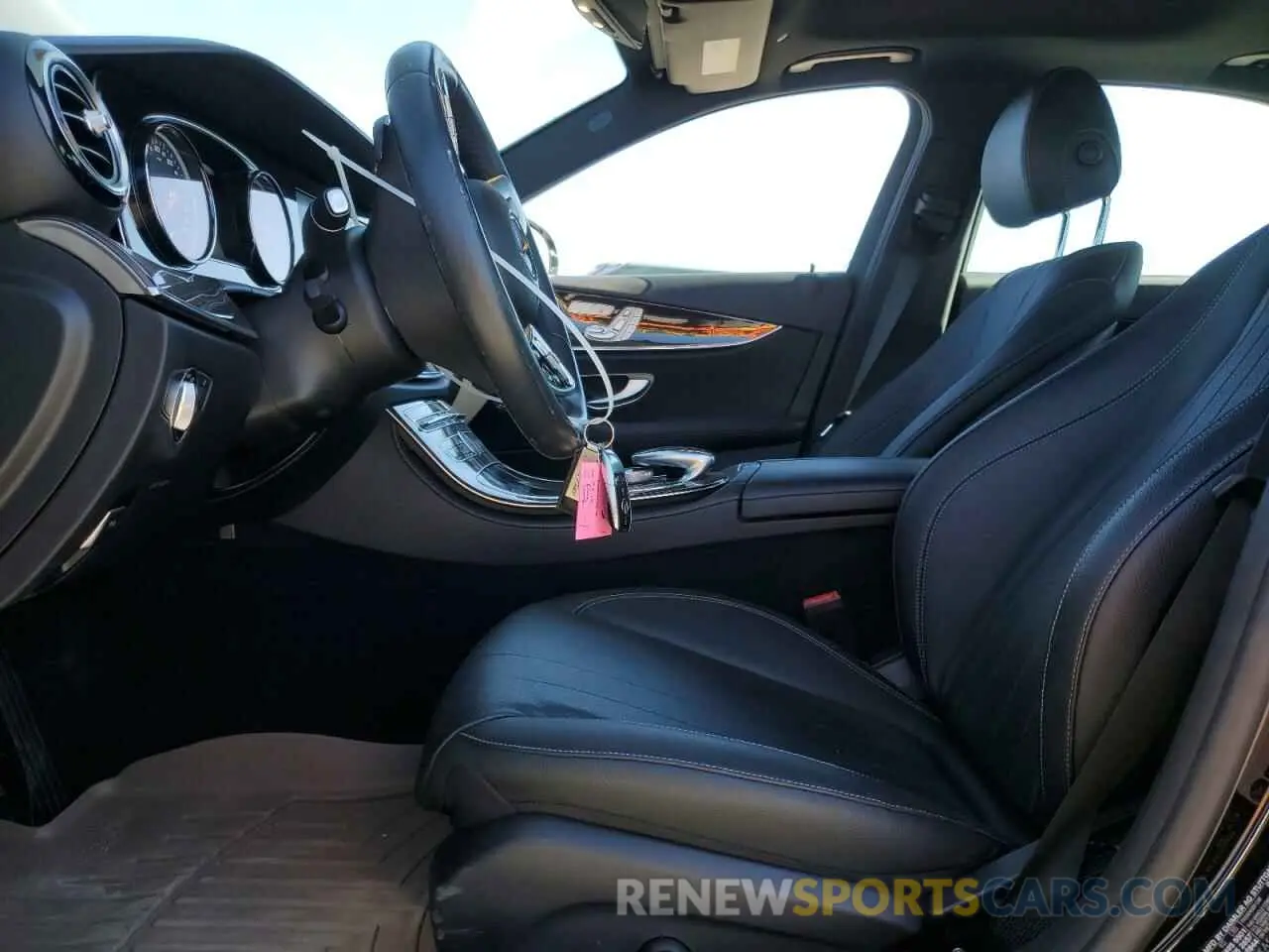 7 fotografías del automóvil dañado WDDZF6JB4KA518110 MERCEDES-BENZ E-CLASS 2019
