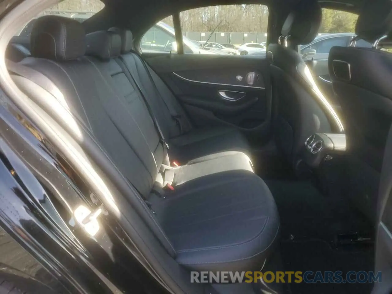 10 fotografías del automóvil dañado WDDZF6JBXKA562502 MERCEDES-BENZ E-CLASS 2019