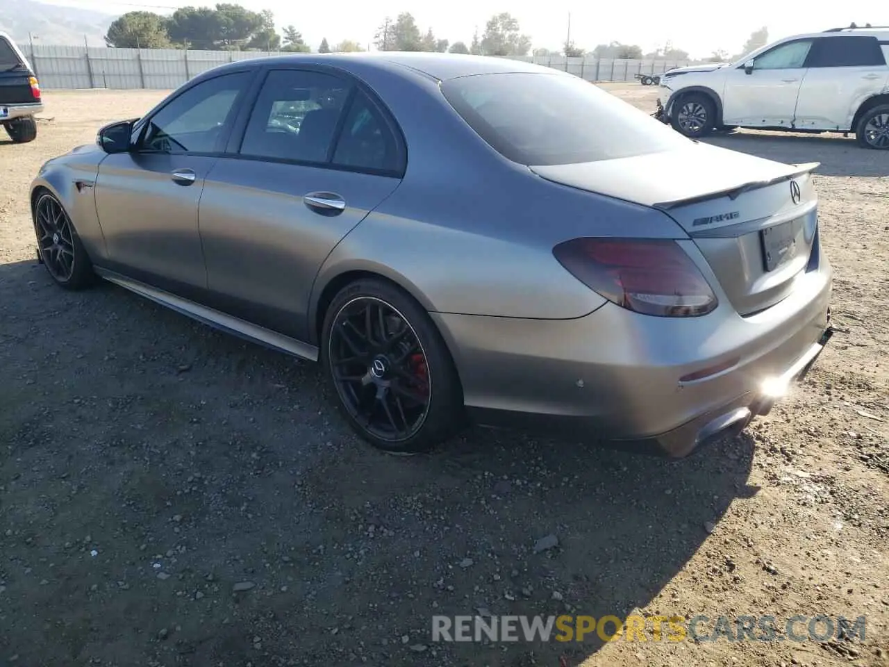 2 fotografías del automóvil dañado WDDZF8KBXKA514721 MERCEDES-BENZ E-CLASS 2019