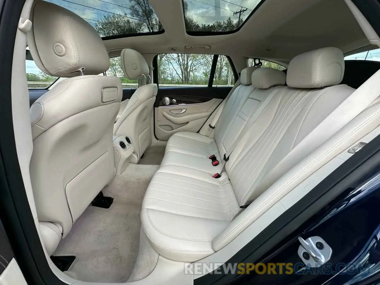 13 fotografías del automóvil dañado WDDZH6JB9KA591631 MERCEDES-BENZ E-CLASS 2019
