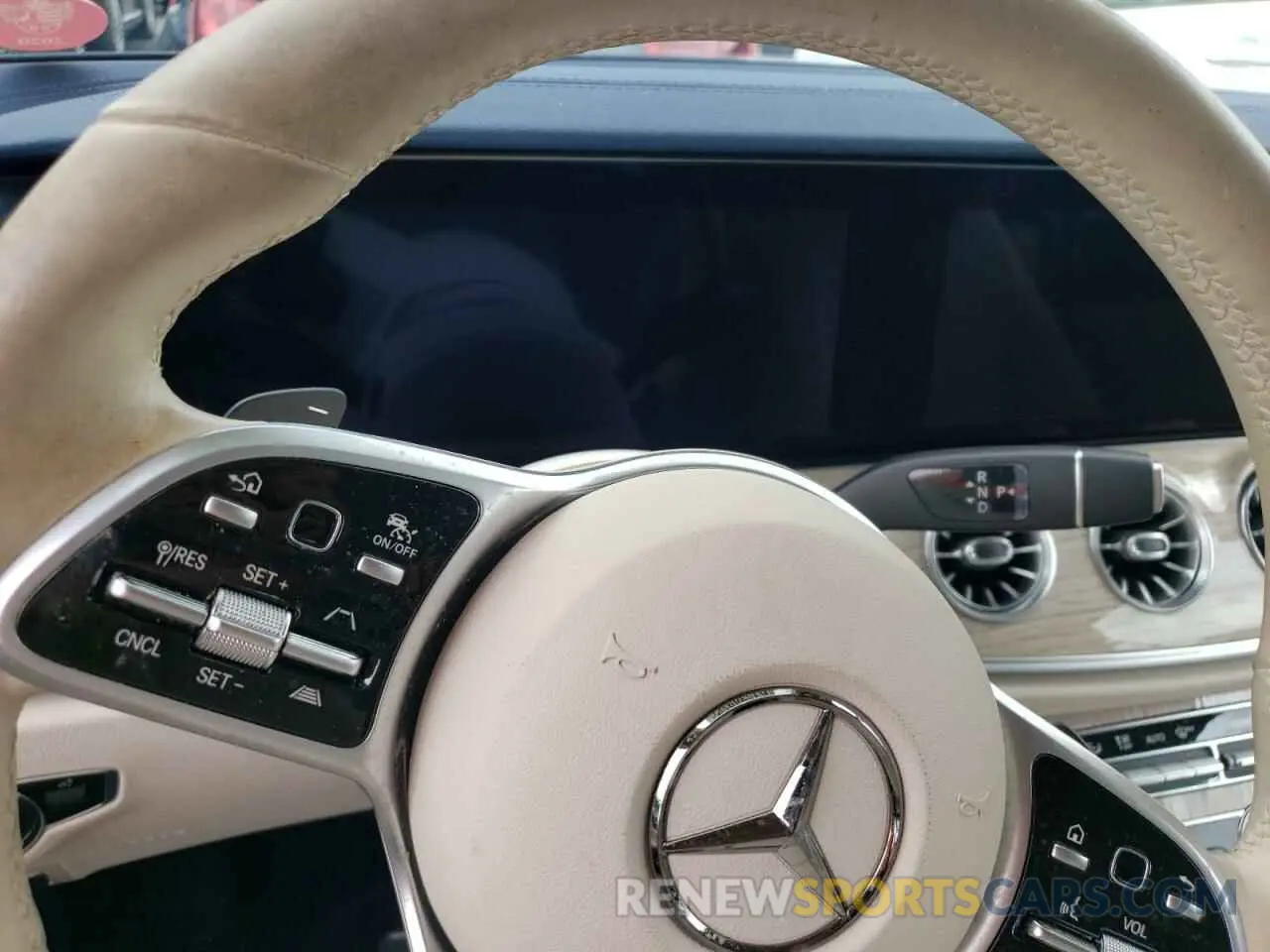 8 fotografías del automóvil dañado W1K1K6HB8LF148511 MERCEDES-BENZ E-CLASS 2020
