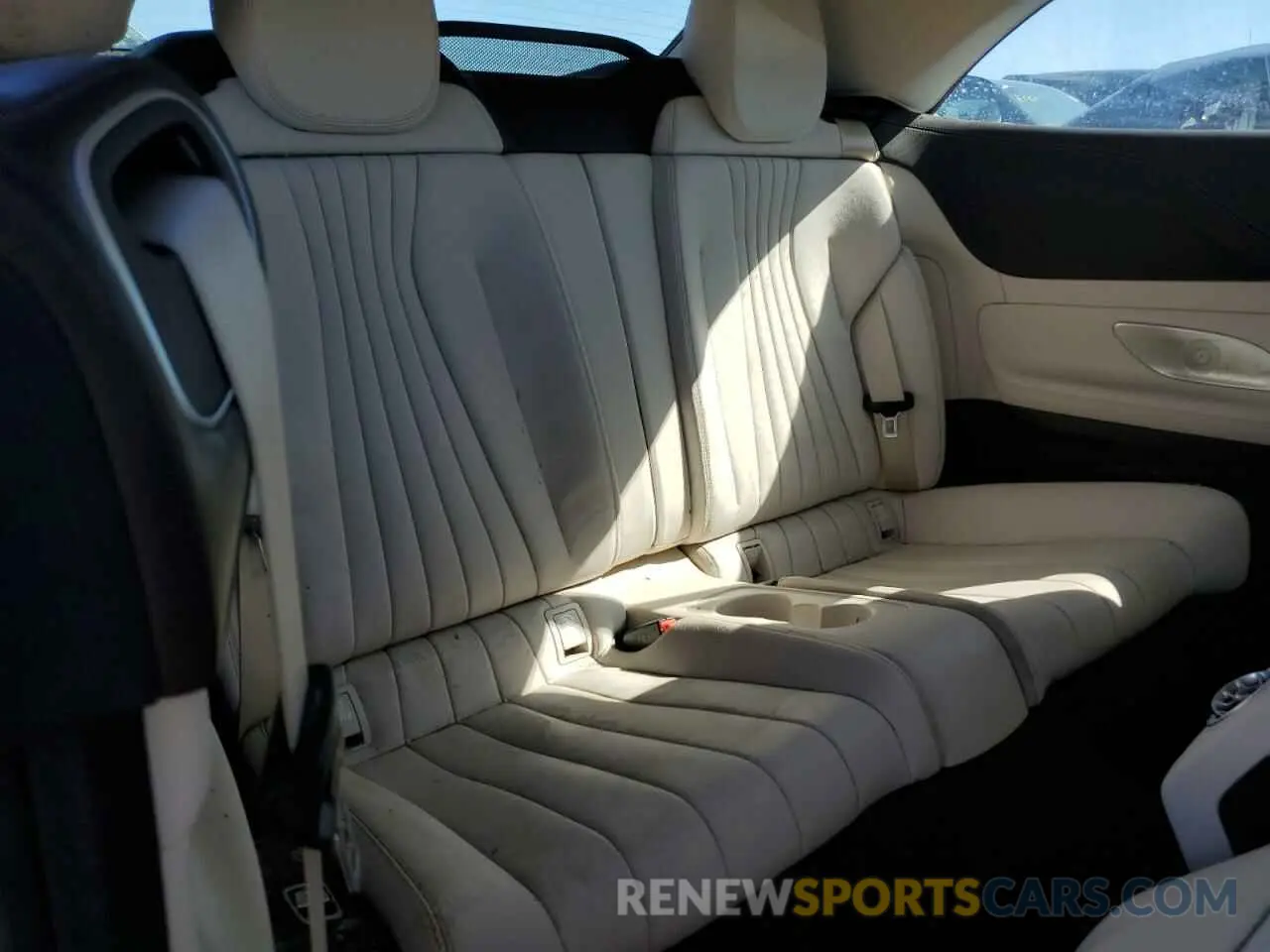 6 fotografías del automóvil dañado W1K1K6JB2LF132797 MERCEDES-BENZ E-CLASS 2020