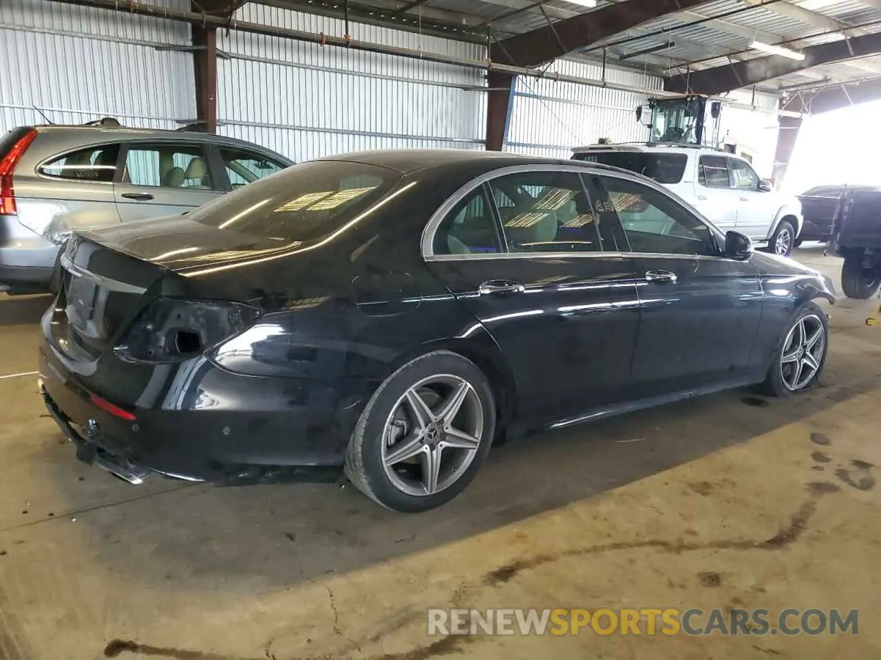3 fotografías del automóvil dañado W1KZF8DB0LA840445 MERCEDES-BENZ E-CLASS 2020
