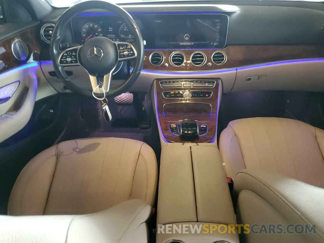 8 fotografías del automóvil dañado W1KZF8DB0LA840445 MERCEDES-BENZ E-CLASS 2020