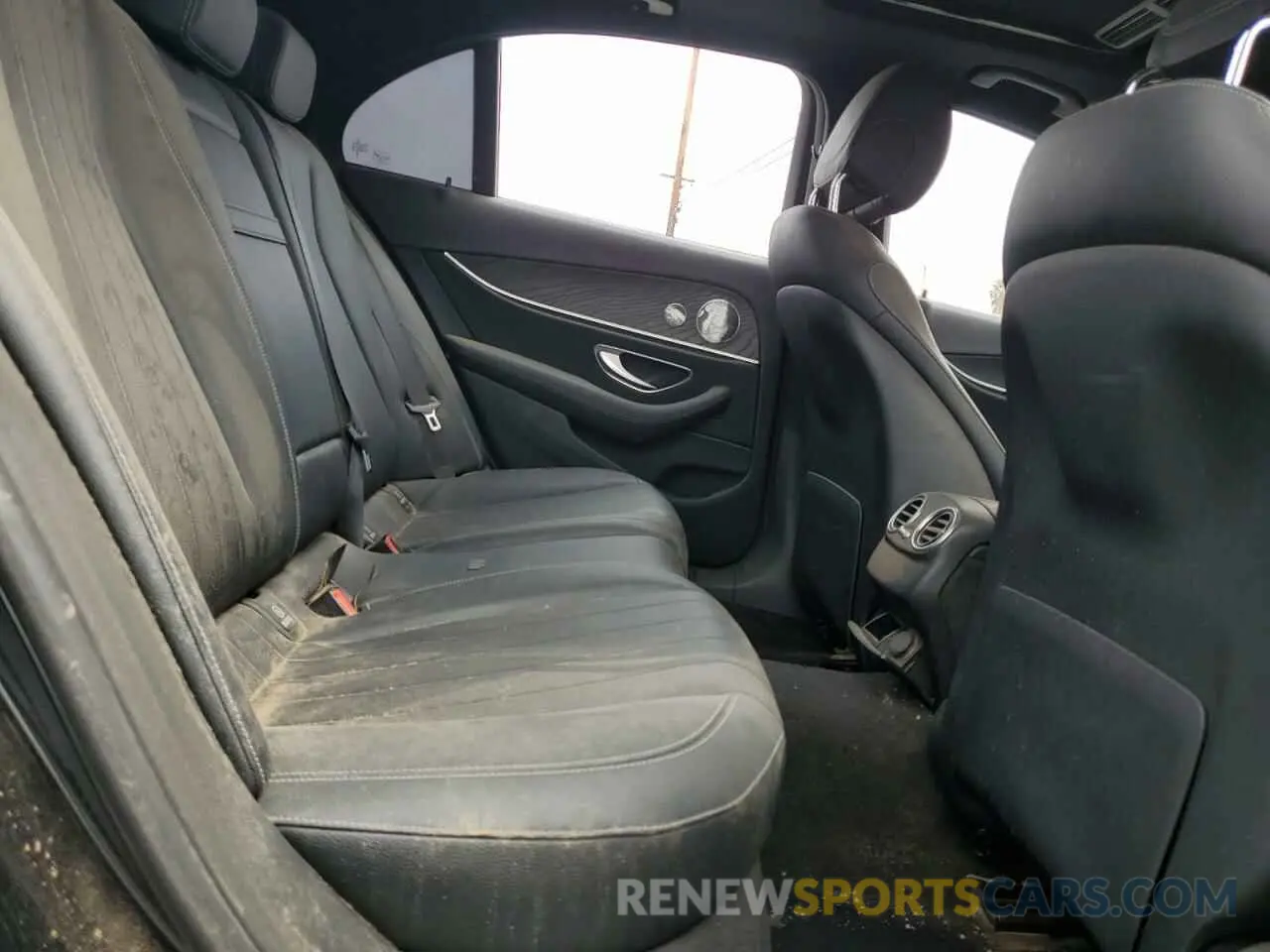 10 fotografías del automóvil dañado W1KZF8DB2LA826241 MERCEDES-BENZ E-CLASS 2020