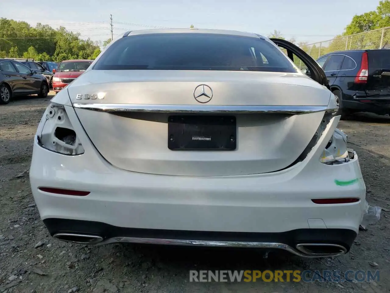 6 fotografías del automóvil dañado W1KZF8DB4LA829321 MERCEDES-BENZ E-CLASS 2020