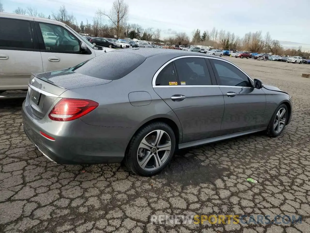3 fotografías del automóvil dañado W1KZF8DB4LA836477 MERCEDES-BENZ E-CLASS 2020