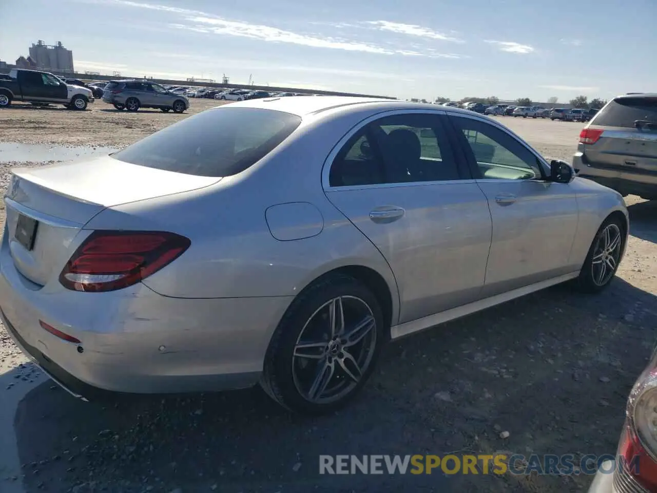 3 fotografías del automóvil dañado W1KZF8DB5LA766214 MERCEDES-BENZ E-CLASS 2020