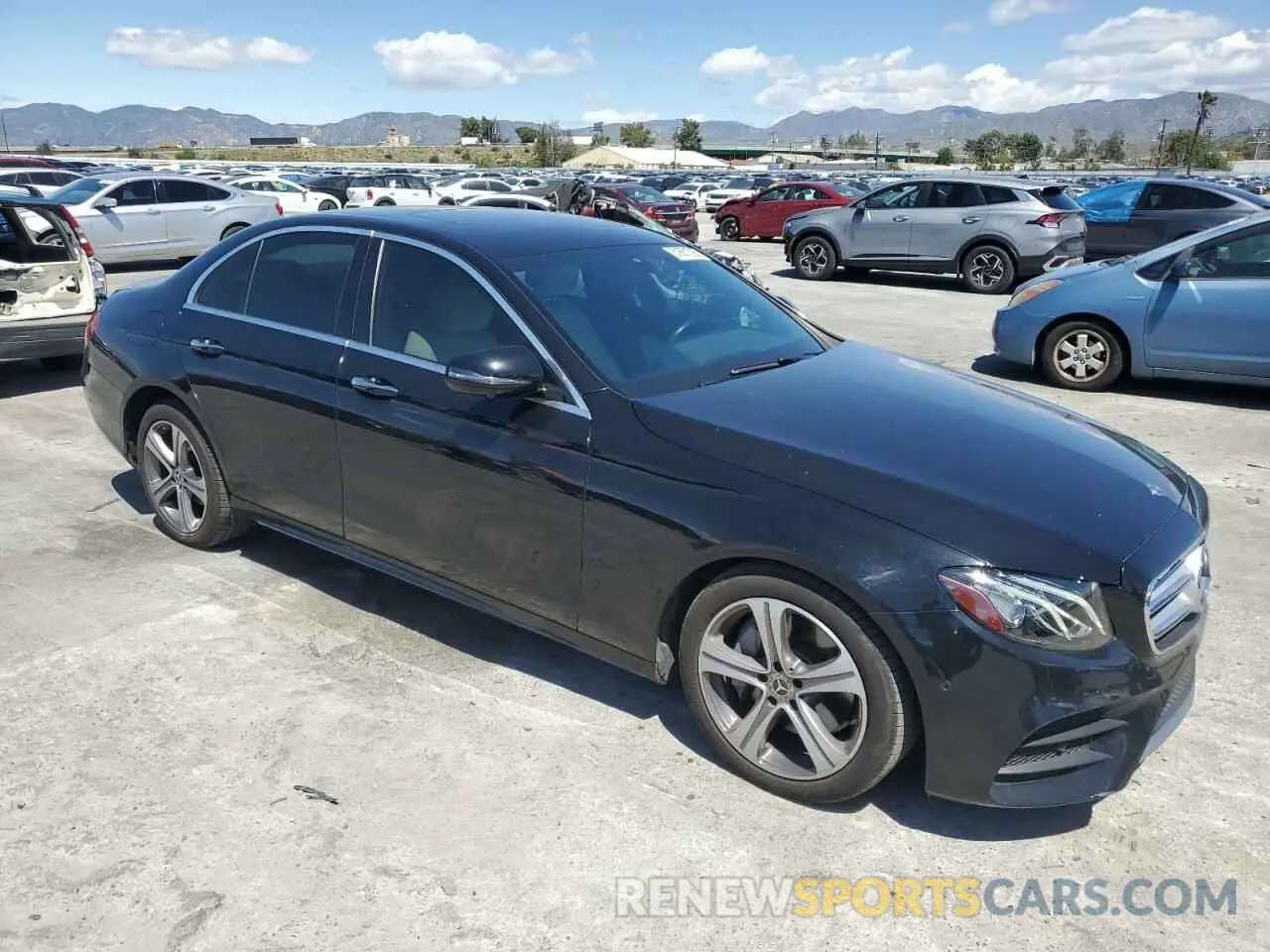 4 fotografías del automóvil dañado W1KZF8DBXLA848262 MERCEDES-BENZ E-CLASS 2020