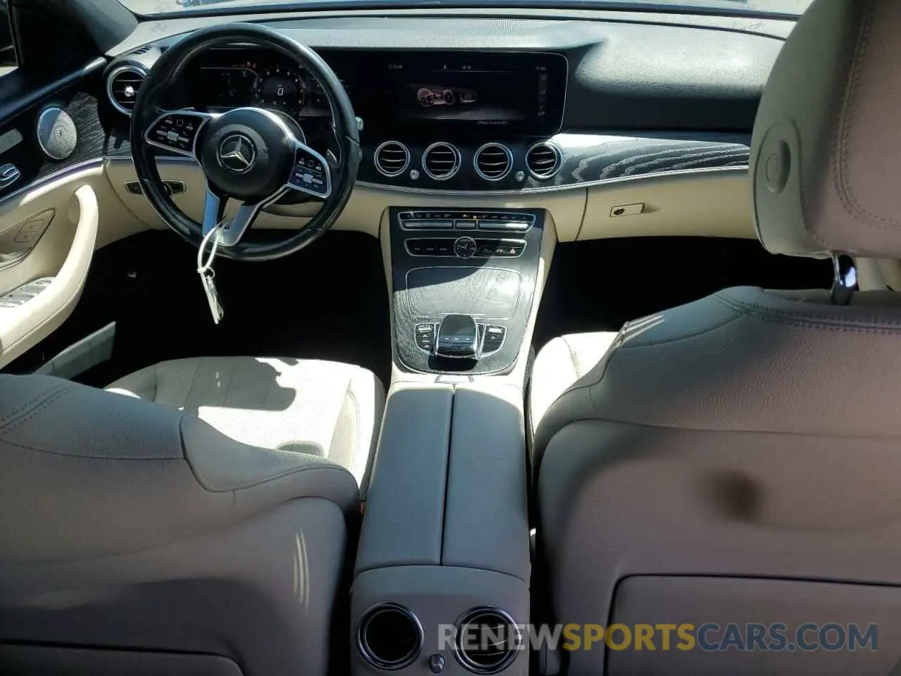 8 fotografías del automóvil dañado W1KZF8DBXLA848262 MERCEDES-BENZ E-CLASS 2020
