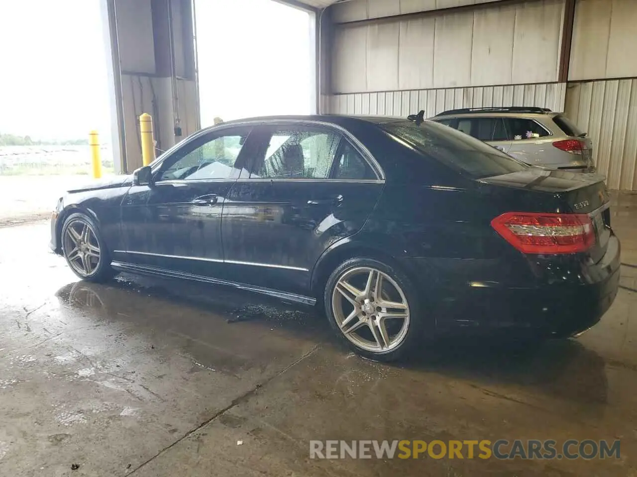 2 fotografías del automóvil dañado WDDHF8JBXDA770342 MERCEDES-BENZ E-CLASS 2020