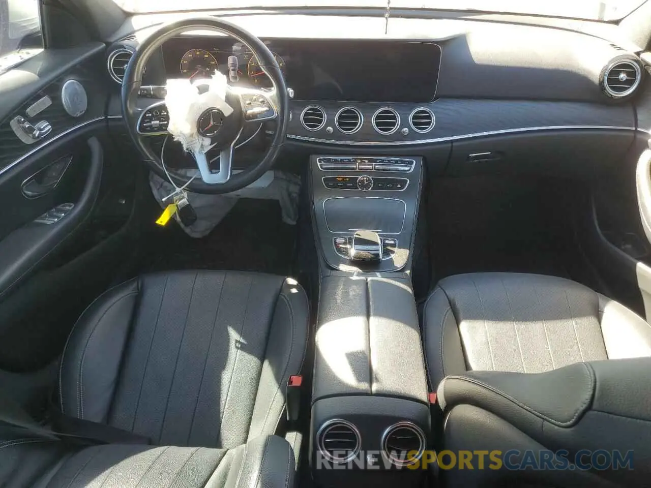 8 fotografías del automóvil dañado WDDZF6JB4LA719975 MERCEDES-BENZ E-CLASS 2020