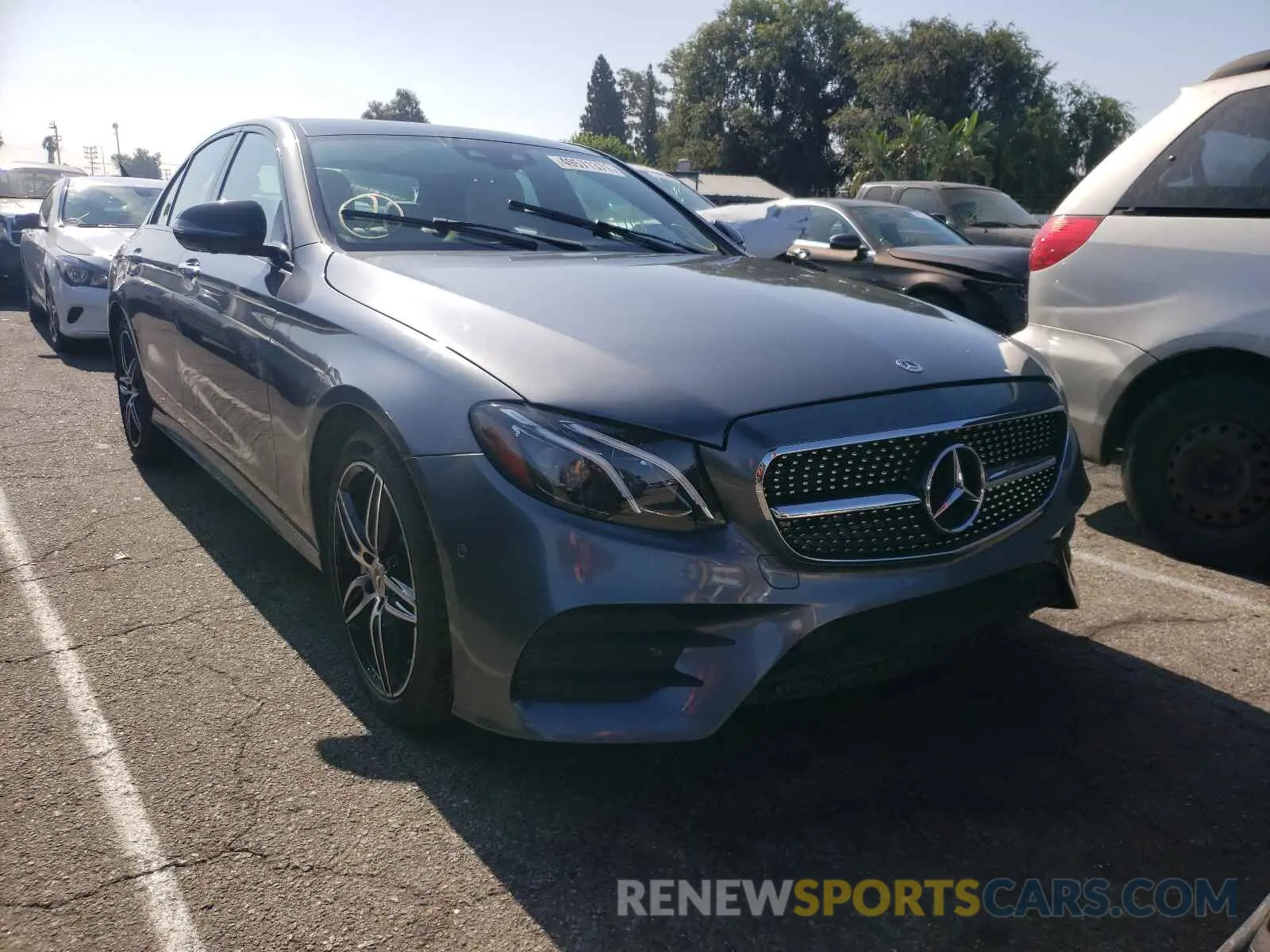 1 fotografías del automóvil dañado WDDZF8DB1LA714529 MERCEDES-BENZ E CLASS 2020