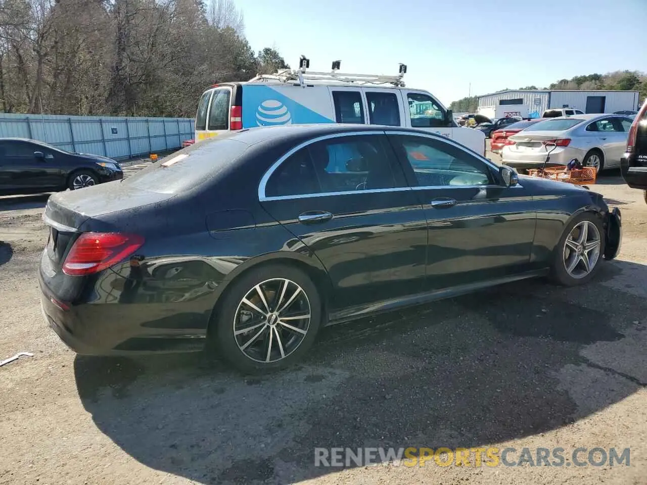 3 fotografías del automóvil dañado WDDZF8DB1LA727989 MERCEDES-BENZ E-CLASS 2020
