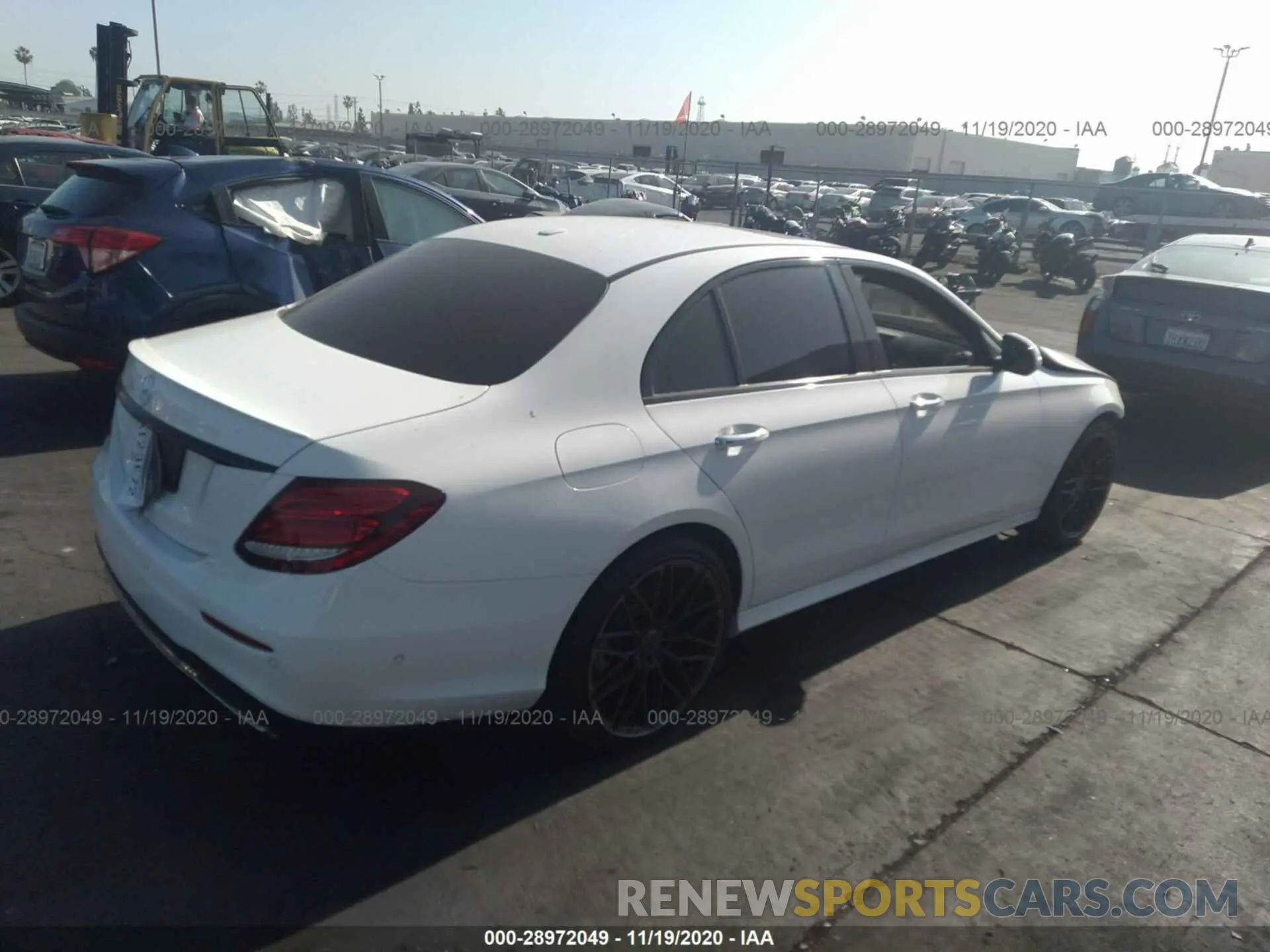 4 fotografías del automóvil dañado WDDZF8DB4LA751896 MERCEDES-BENZ E-CLASS 2020