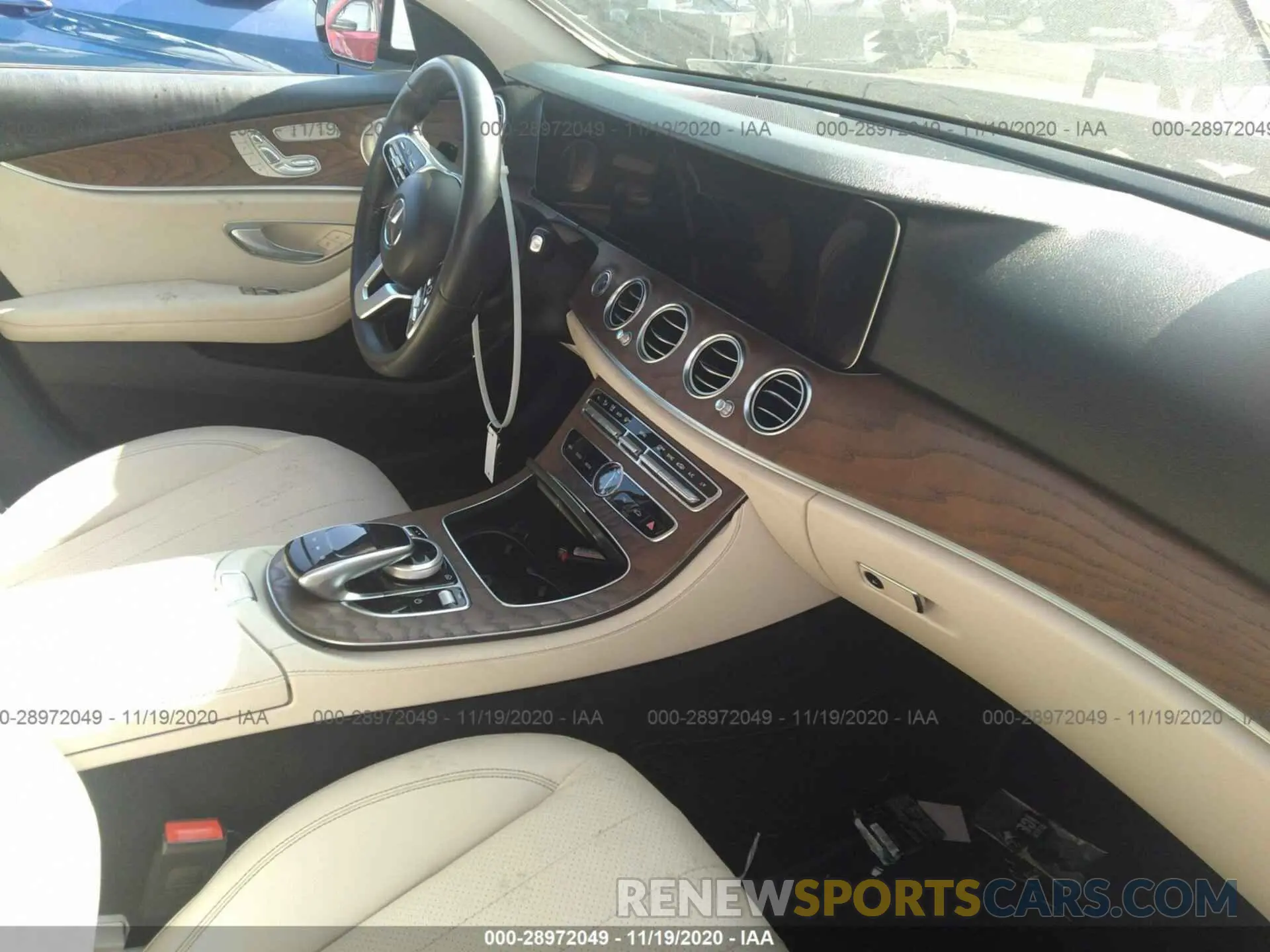 5 fotografías del automóvil dañado WDDZF8DB4LA751896 MERCEDES-BENZ E-CLASS 2020
