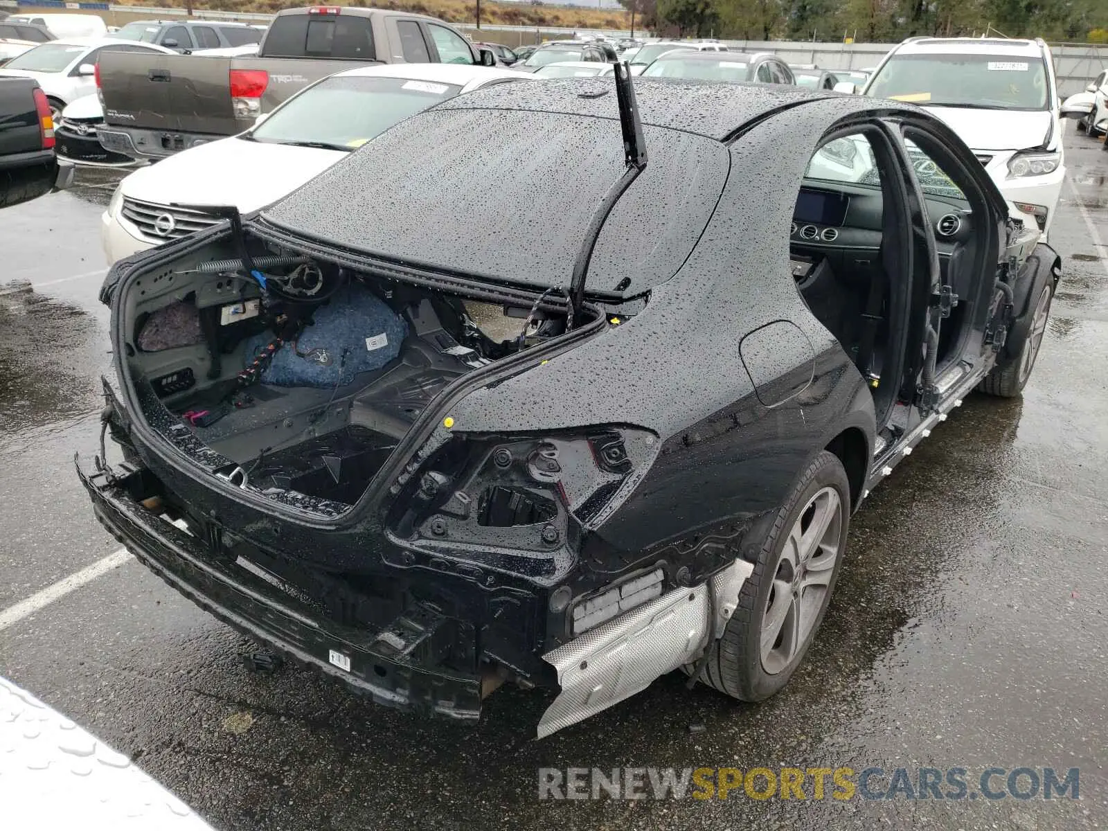 4 fotografías del automóvil dañado WDDZF8DB6LA750359 MERCEDES-BENZ E CLASS 2020