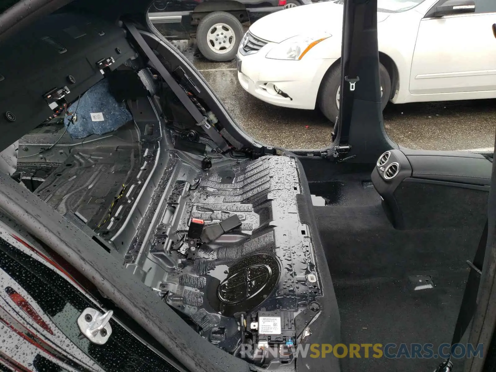 6 fotografías del automóvil dañado WDDZF8DB6LA750359 MERCEDES-BENZ E CLASS 2020