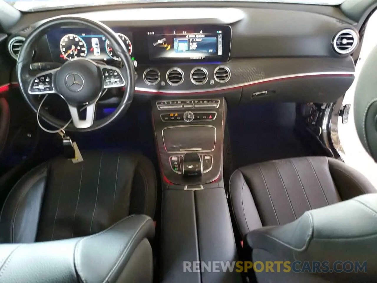 8 fotografías del automóvil dañado WDDZF8DB7LA722408 MERCEDES-BENZ E-CLASS 2020