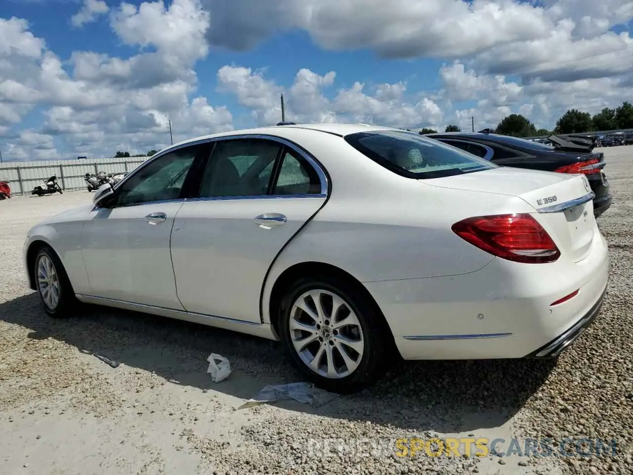 2 fotografías del automóvil dañado WDDZF8EB1LA745133 MERCEDES-BENZ E-CLASS 2020