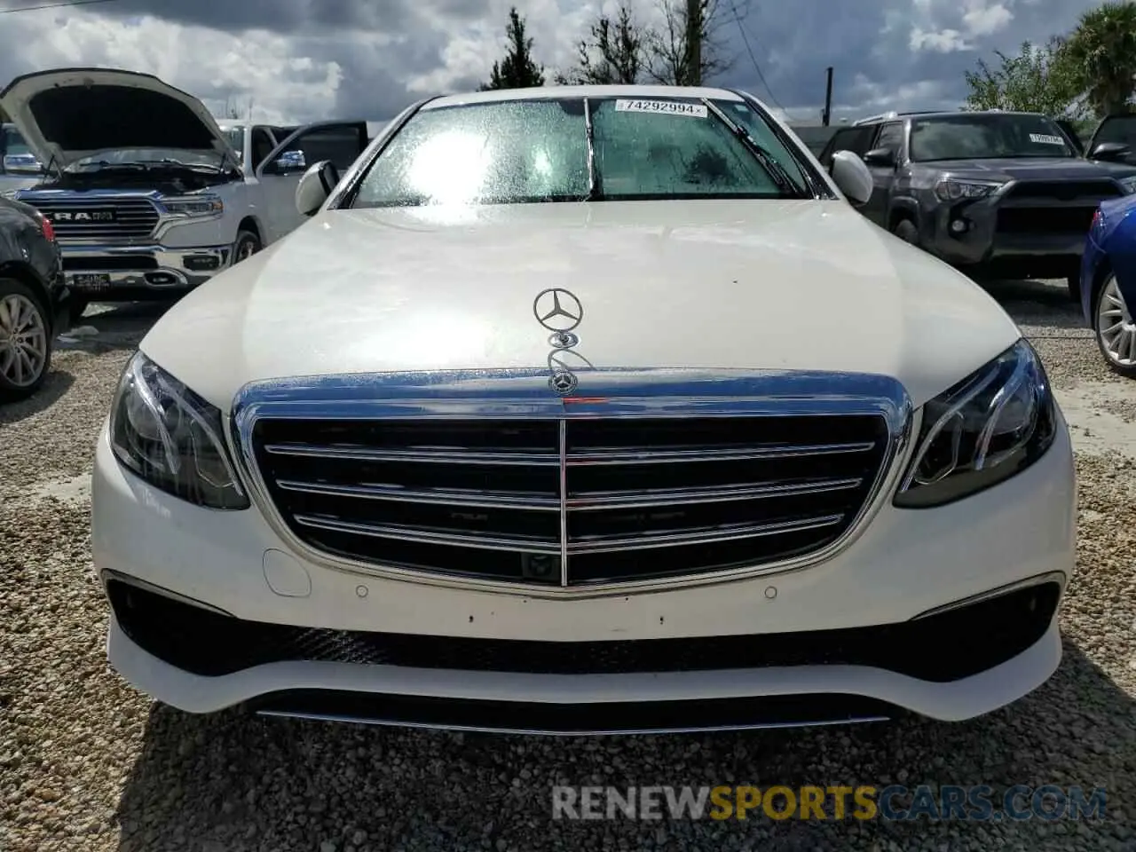 5 fotografías del automóvil dañado WDDZF8EB1LA745133 MERCEDES-BENZ E-CLASS 2020