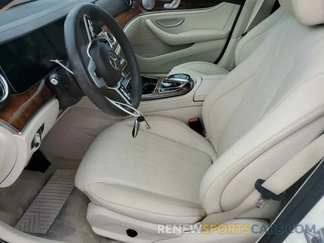 7 fotografías del automóvil dañado WDDZF8EB1LA745133 MERCEDES-BENZ E-CLASS 2020