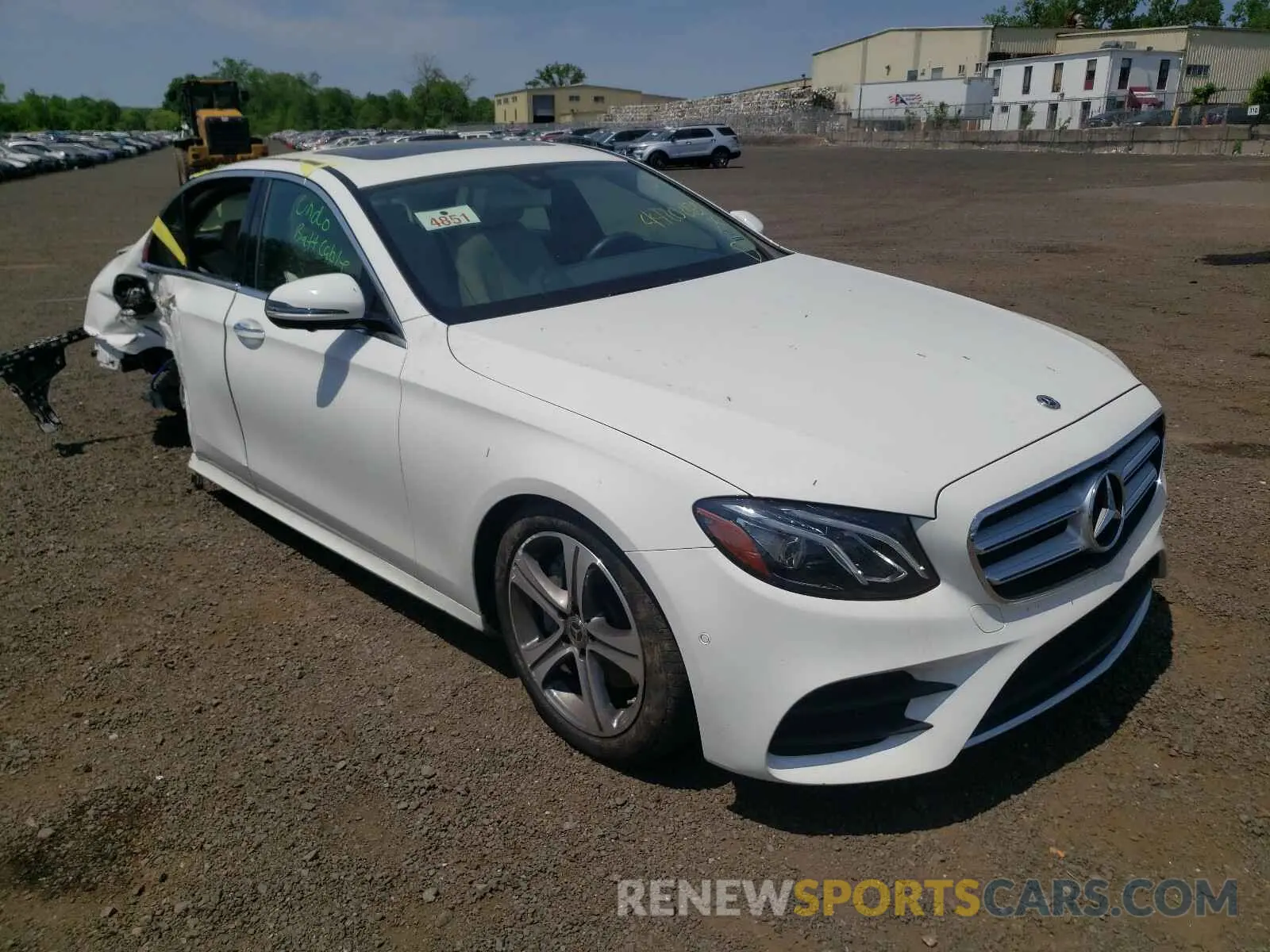1 fotografías del automóvil dañado WDDZF8EB6LA749632 MERCEDES-BENZ E CLASS 2020