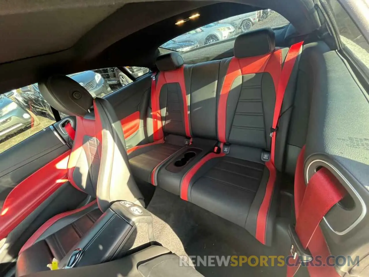 8 fotografías del automóvil dañado W1K1J6BB2MF164023 MERCEDES-BENZ E-CLASS 2021