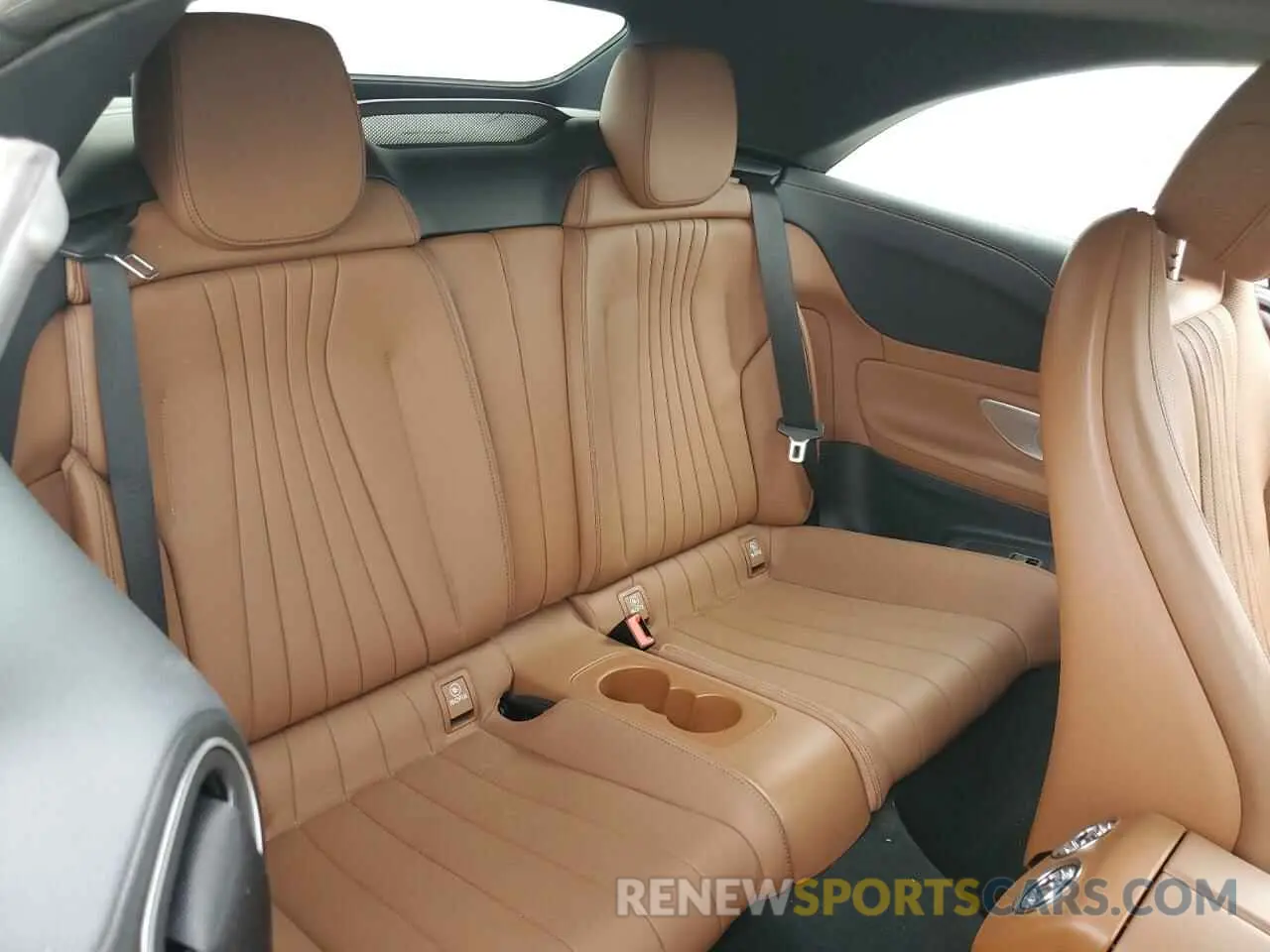 10 fotografías del automóvil dañado W1K1K5JB0MF156446 MERCEDES-BENZ E-CLASS 2021