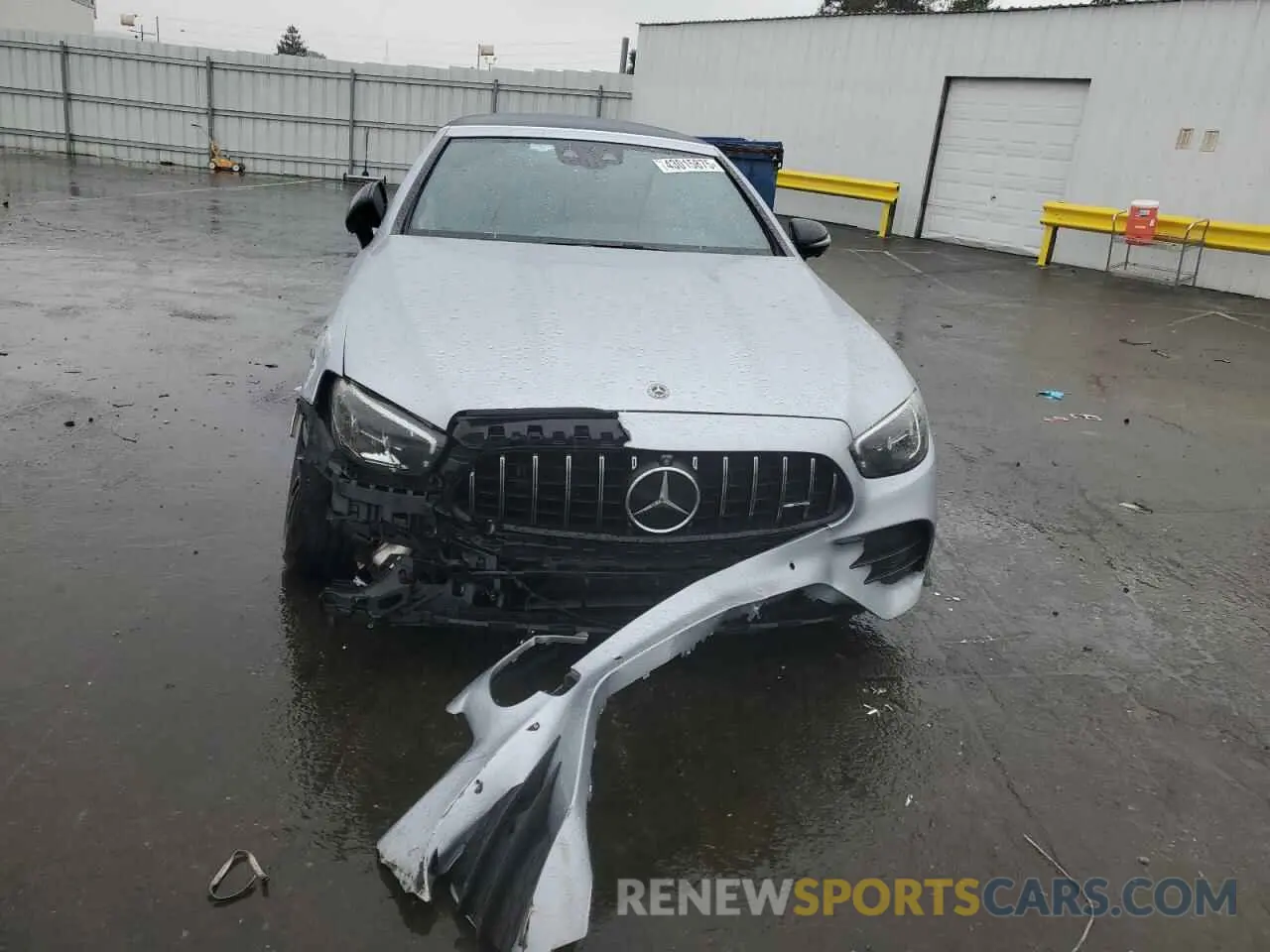 5 fotografías del automóvil dañado W1K1K6BB6MF160330 MERCEDES-BENZ E-CLASS 2021
