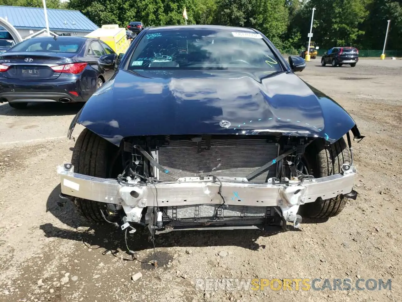 9 fotografías del automóvil dañado W1KZF5KB2MA886622 MERCEDES-BENZ E-CLASS 2021