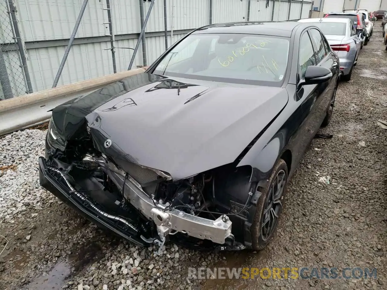 2 fotografías del automóvil dañado W1KZF5KB2MA966583 MERCEDES-BENZ E-CLASS 2021