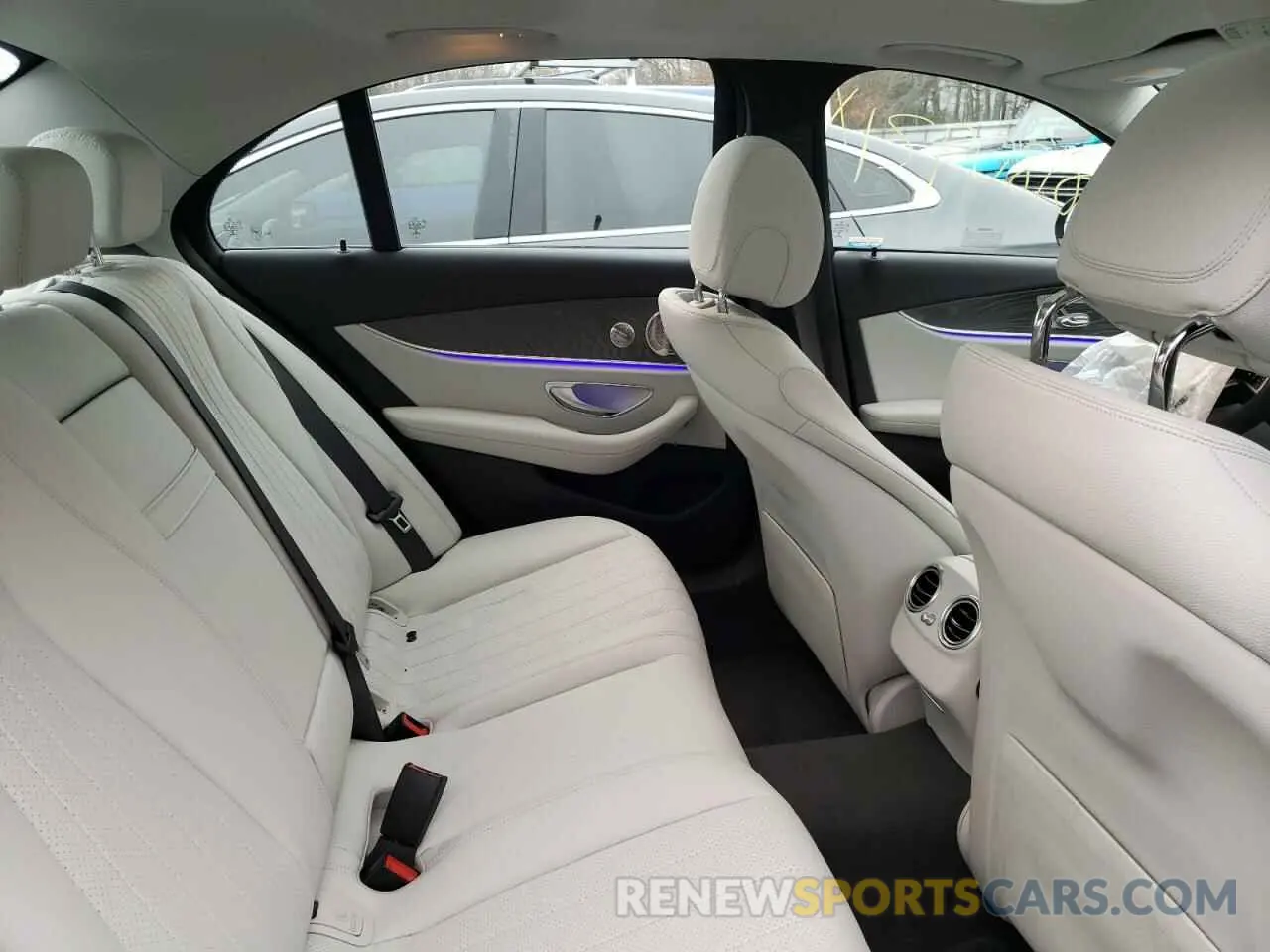 6 fotografías del automóvil dañado W1KZF5KB2MA966583 MERCEDES-BENZ E-CLASS 2021