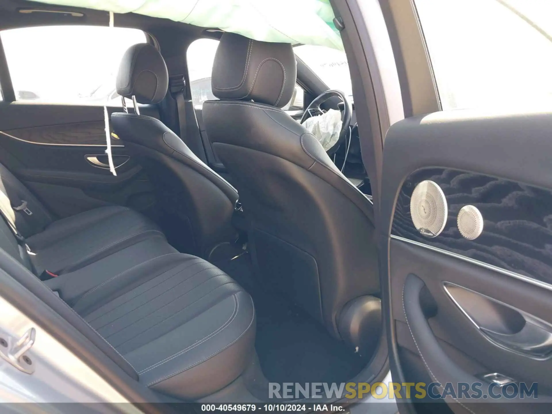 8 fotografías del automóvil dañado W1KZF8DB0MA947741 MERCEDES-BENZ E-CLASS 2021