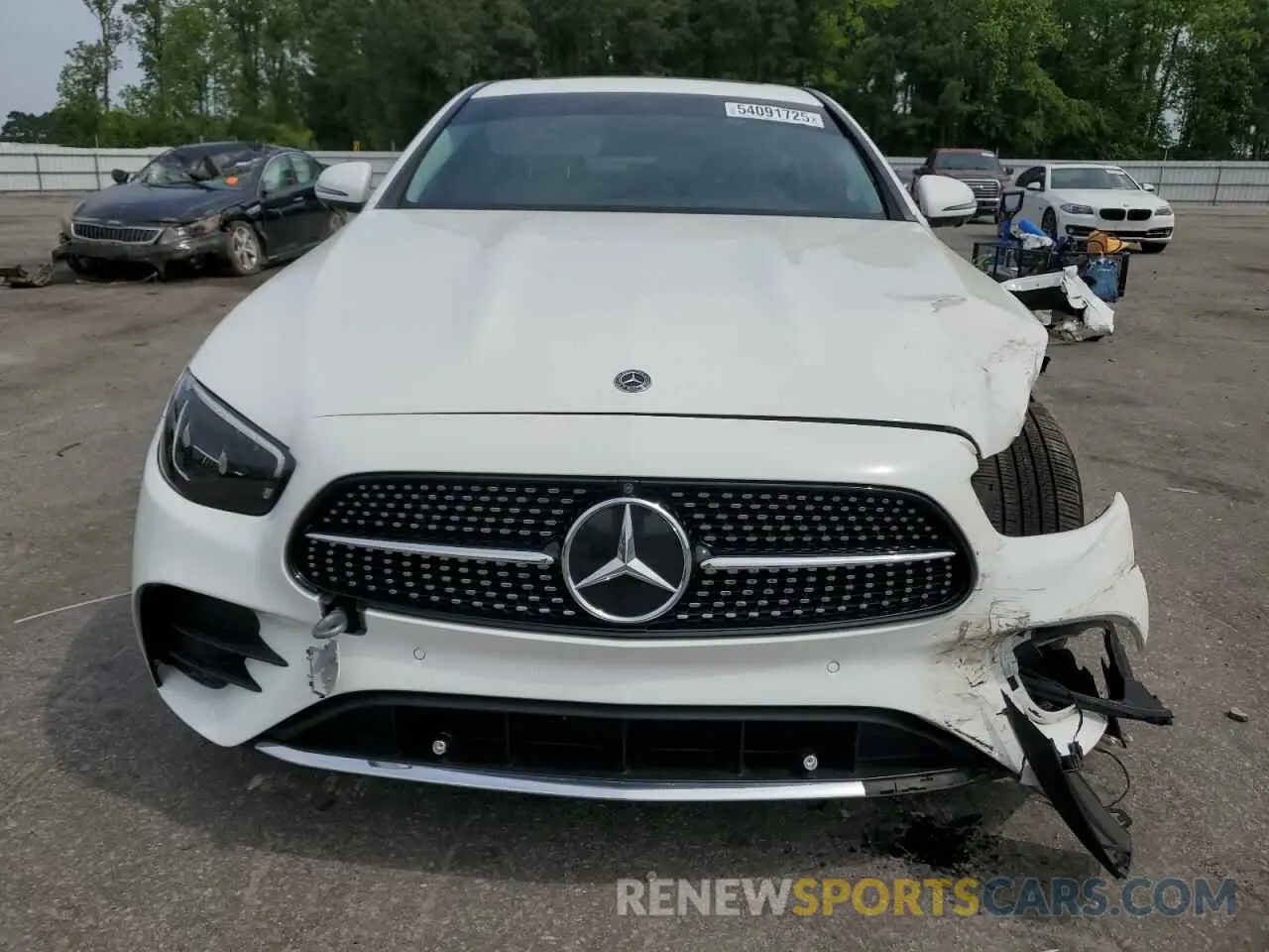 5 fotografías del automóvil dañado W1KZF8DB1MA886643 MERCEDES-BENZ E-CLASS 2021