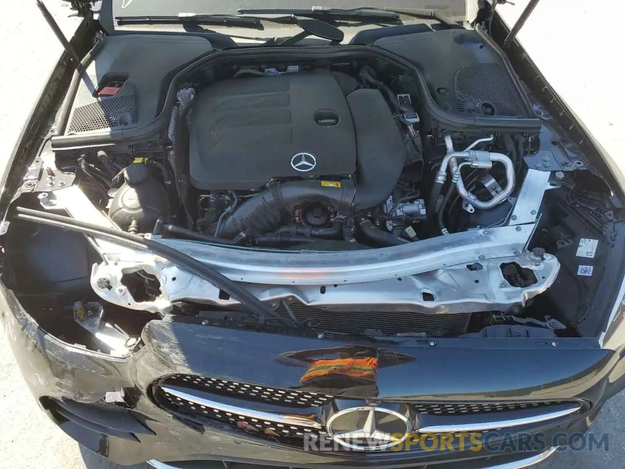 11 fotografías del automóvil dañado W1KZF8DB1MA906020 MERCEDES-BENZ E-CLASS 2021