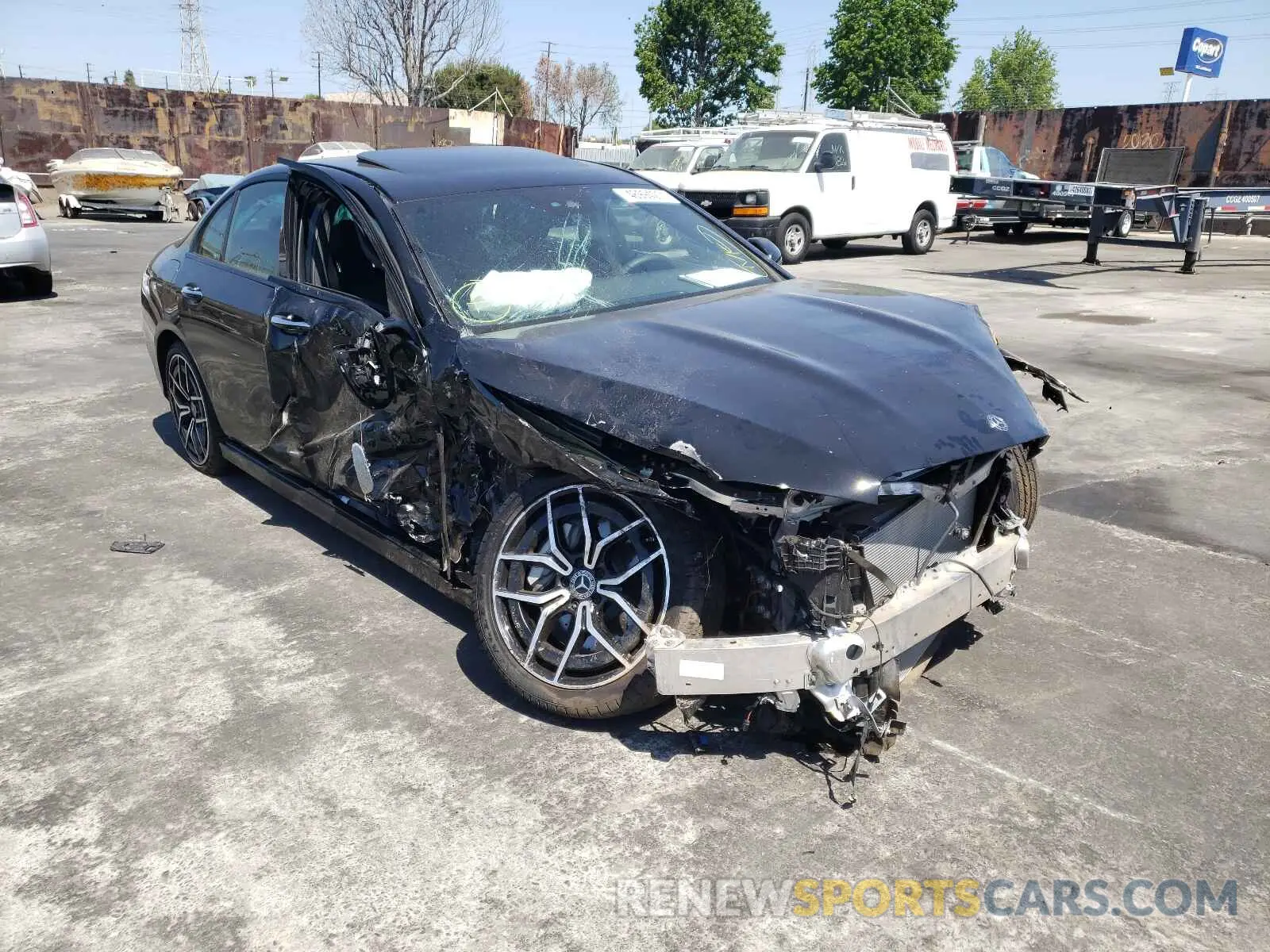 1 fotografías del automóvil dañado W1KZF8DB1MA923500 MERCEDES-BENZ E-CLASS 2021
