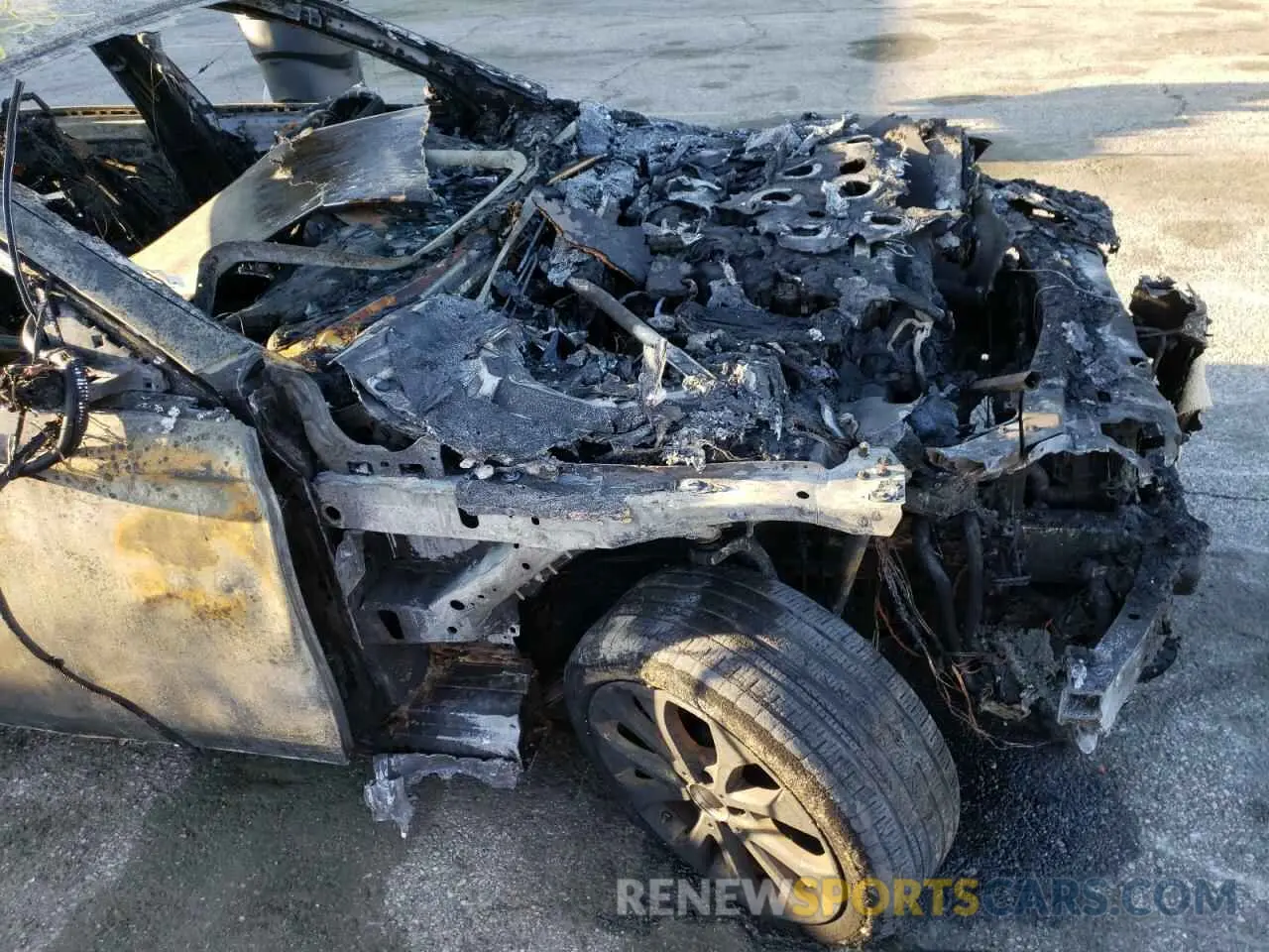 9 fotografías del automóvil dañado W1KZF8DB4MA892923 MERCEDES-BENZ E CLASS 2021