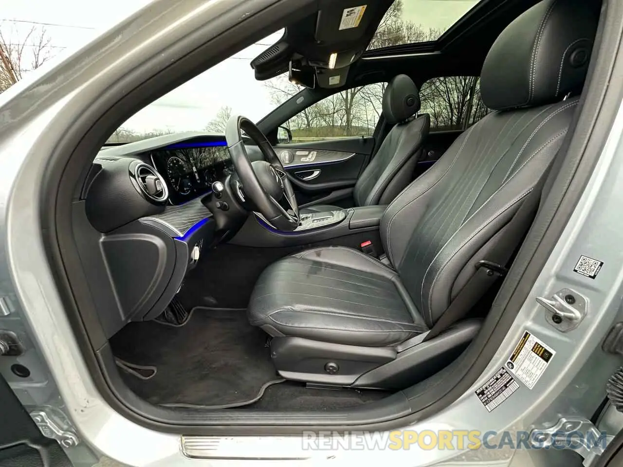 14 fotografías del automóvil dañado W1KZF8DB4MA920140 MERCEDES-BENZ E-CLASS 2021