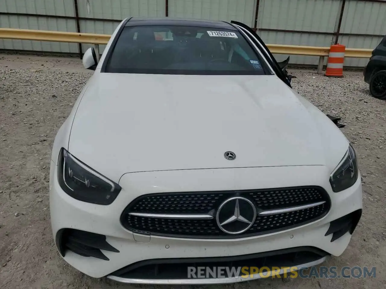 5 fotografías del automóvil dañado W1KZF8DB7MA877512 MERCEDES-BENZ E-CLASS 2021