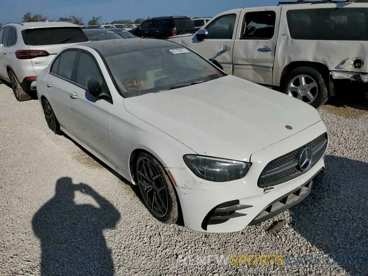 1 fotografías del automóvil dañado W1KZF8DB7MA906765 MERCEDES-BENZ E-CLASS 2021