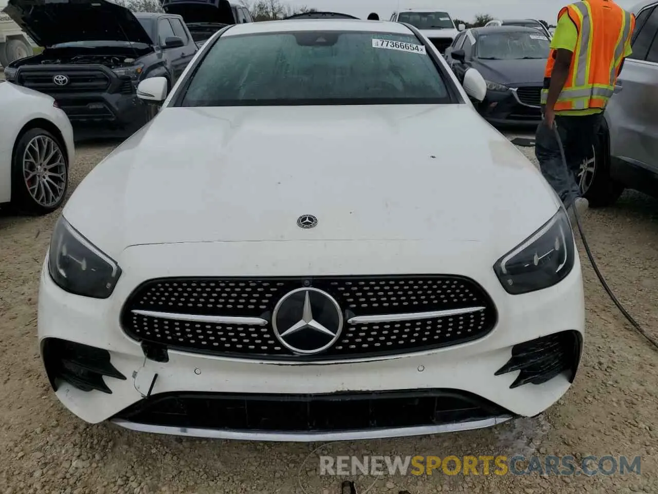 5 fotografías del automóvil dañado W1KZF8DB8MA928547 MERCEDES-BENZ E-CLASS 2021