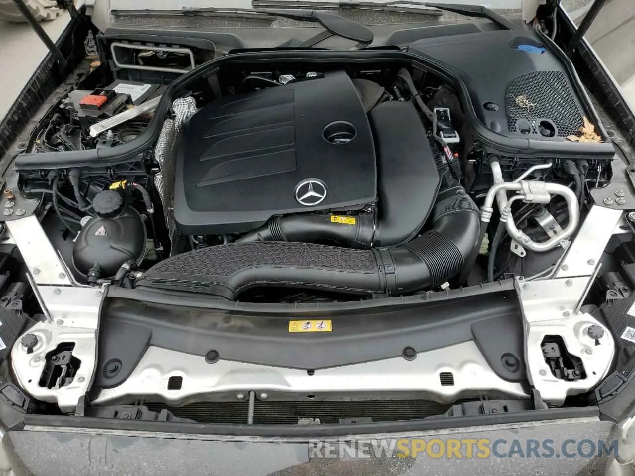 11 fotografías del automóvil dañado W1KZF8DB8MA929939 MERCEDES-BENZ E-CLASS 2021