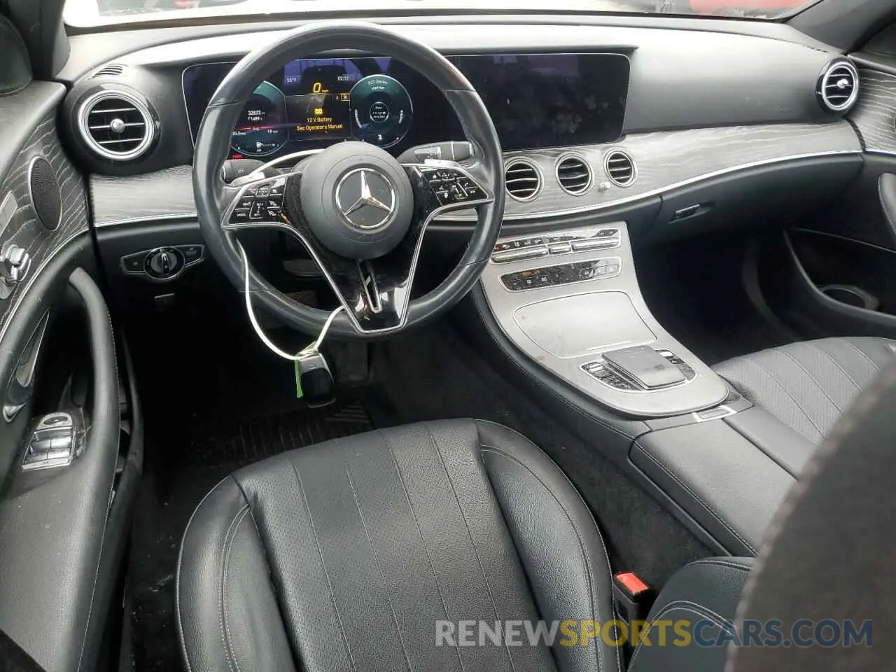 8 fotografías del automóvil dañado W1KZF8DBXMA966331 MERCEDES-BENZ E-CLASS 2021