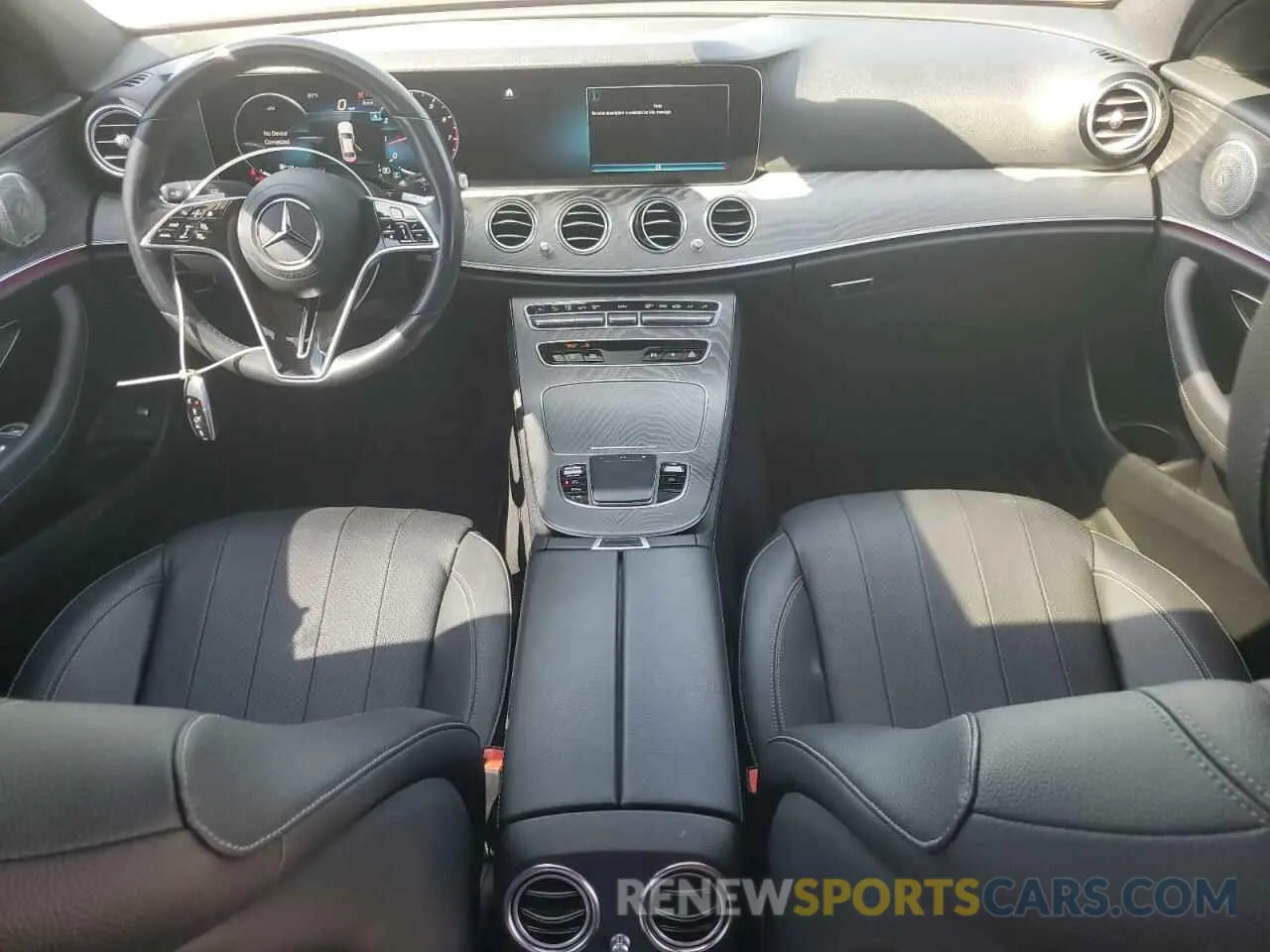8 fotografías del automóvil dañado W1KZF8DBXMA981444 MERCEDES-BENZ E-CLASS 2021