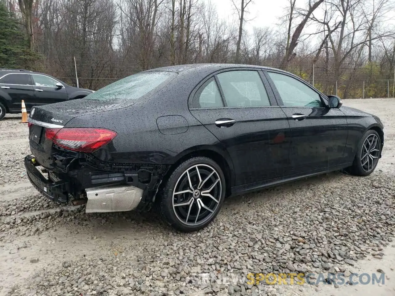 3 fotografías del automóvil dañado W1KZF8EB0MA956504 MERCEDES-BENZ E-CLASS 2021