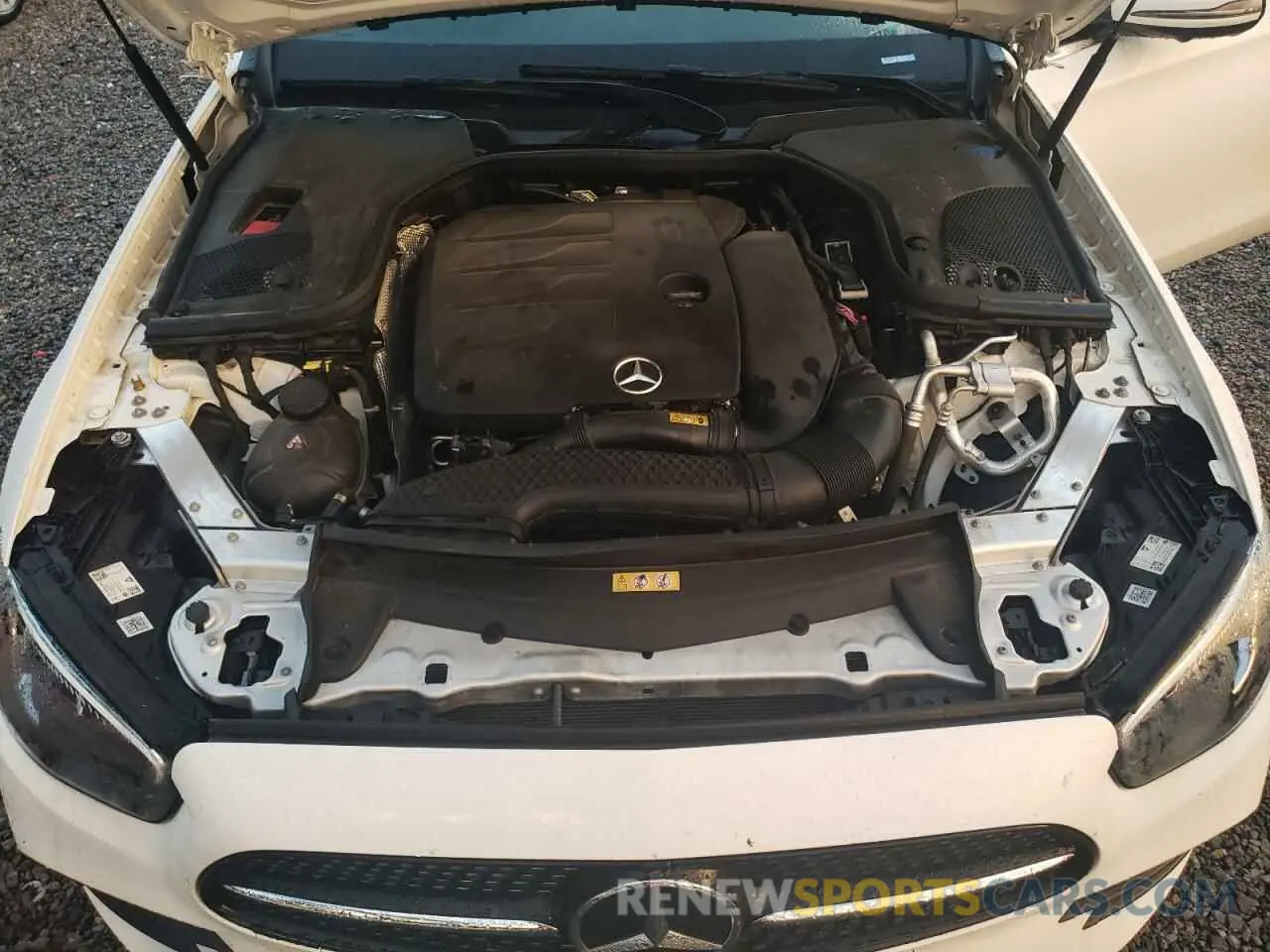 11 fotografías del automóvil dañado W1KZF8EB1MA904721 MERCEDES-BENZ E-CLASS 2021