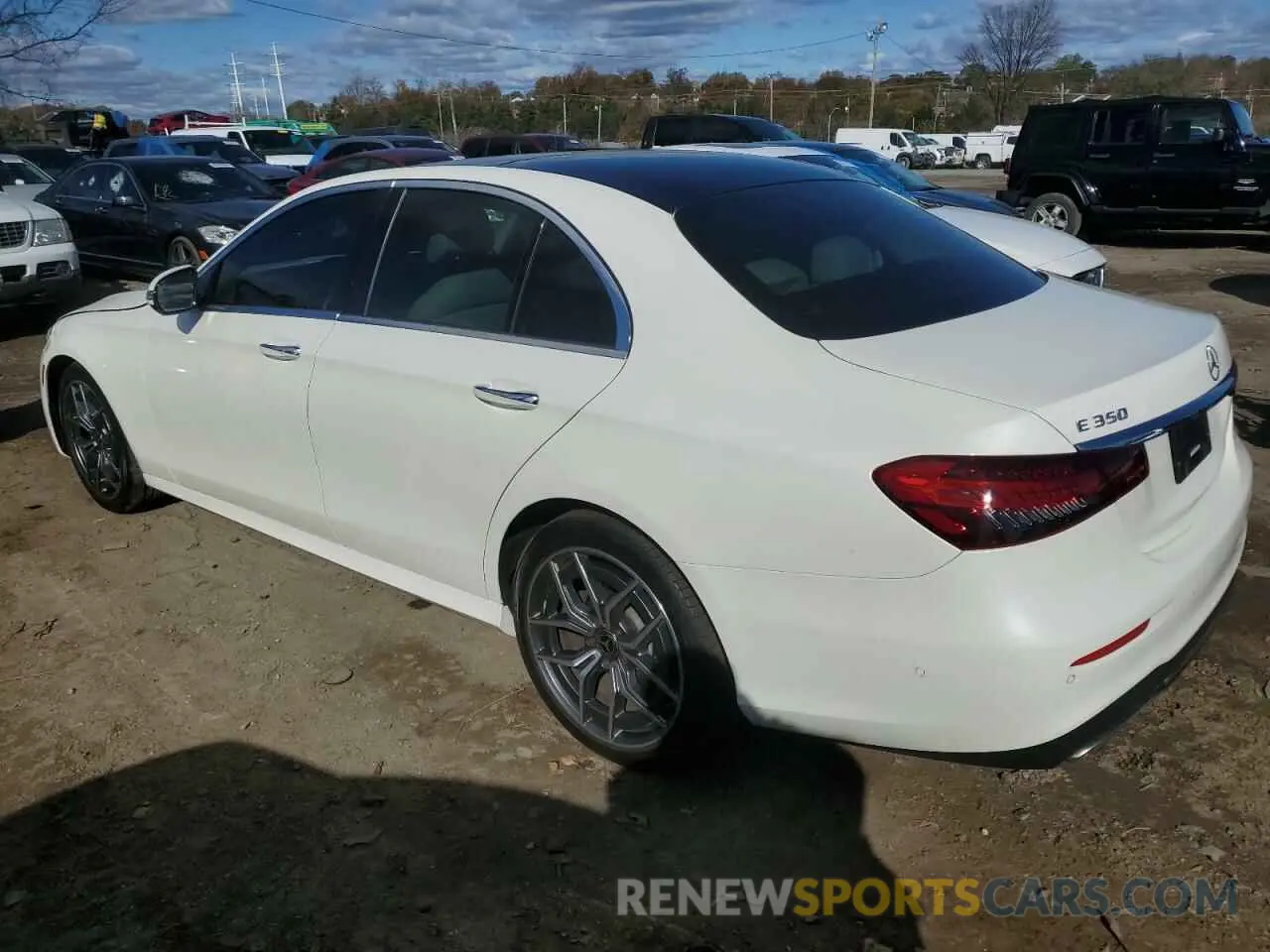 2 fotografías del automóvil dañado W1KZF8EB1MA952610 MERCEDES-BENZ E-CLASS 2021