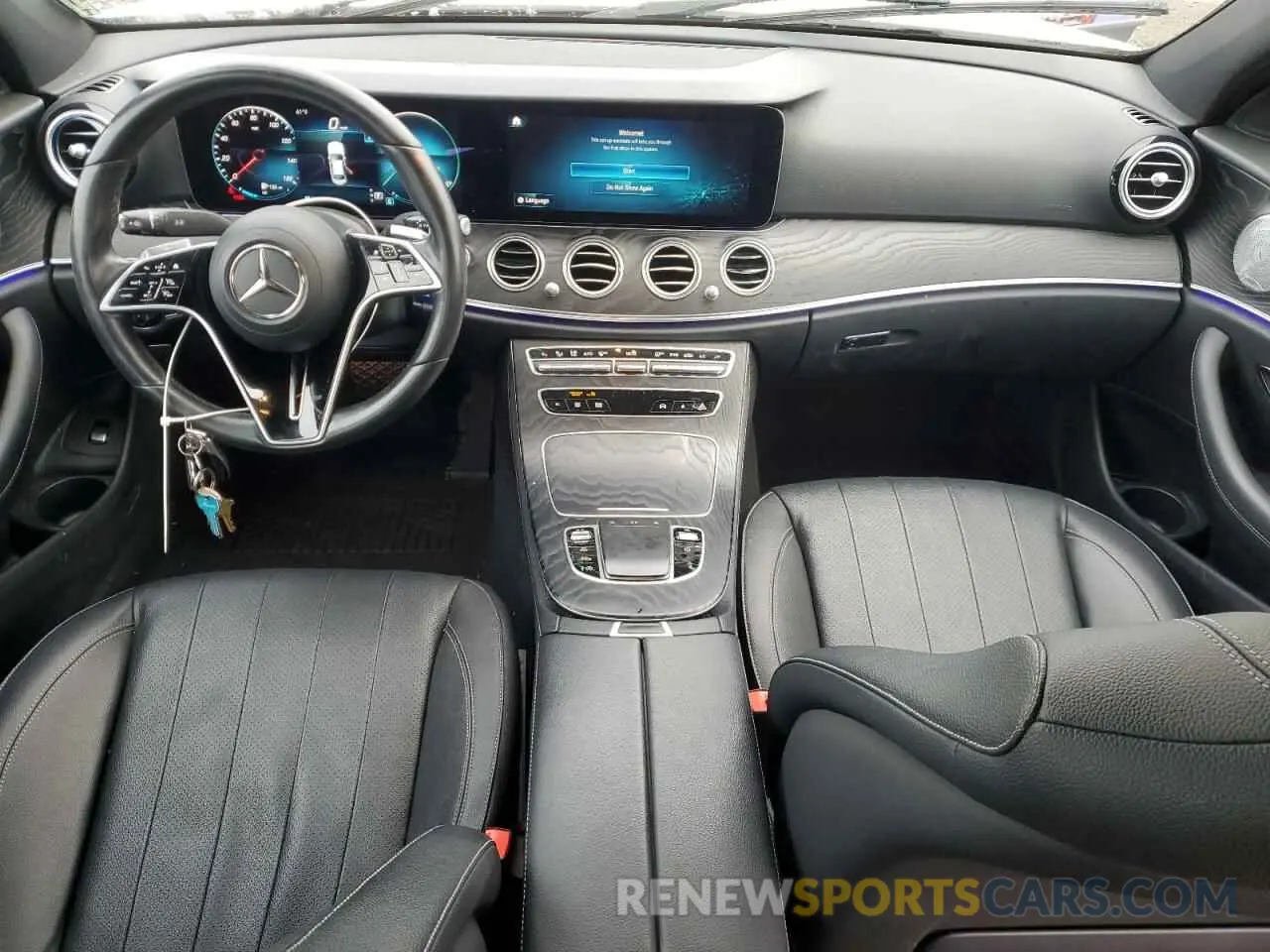 8 fotografías del automóvil dañado W1KZF8EB4MA922033 MERCEDES-BENZ E-CLASS 2021